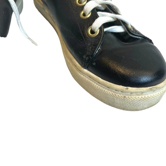 Kate Spade Run Shoe - Casual & Comfy! 🖤 - Picture 6 of 7